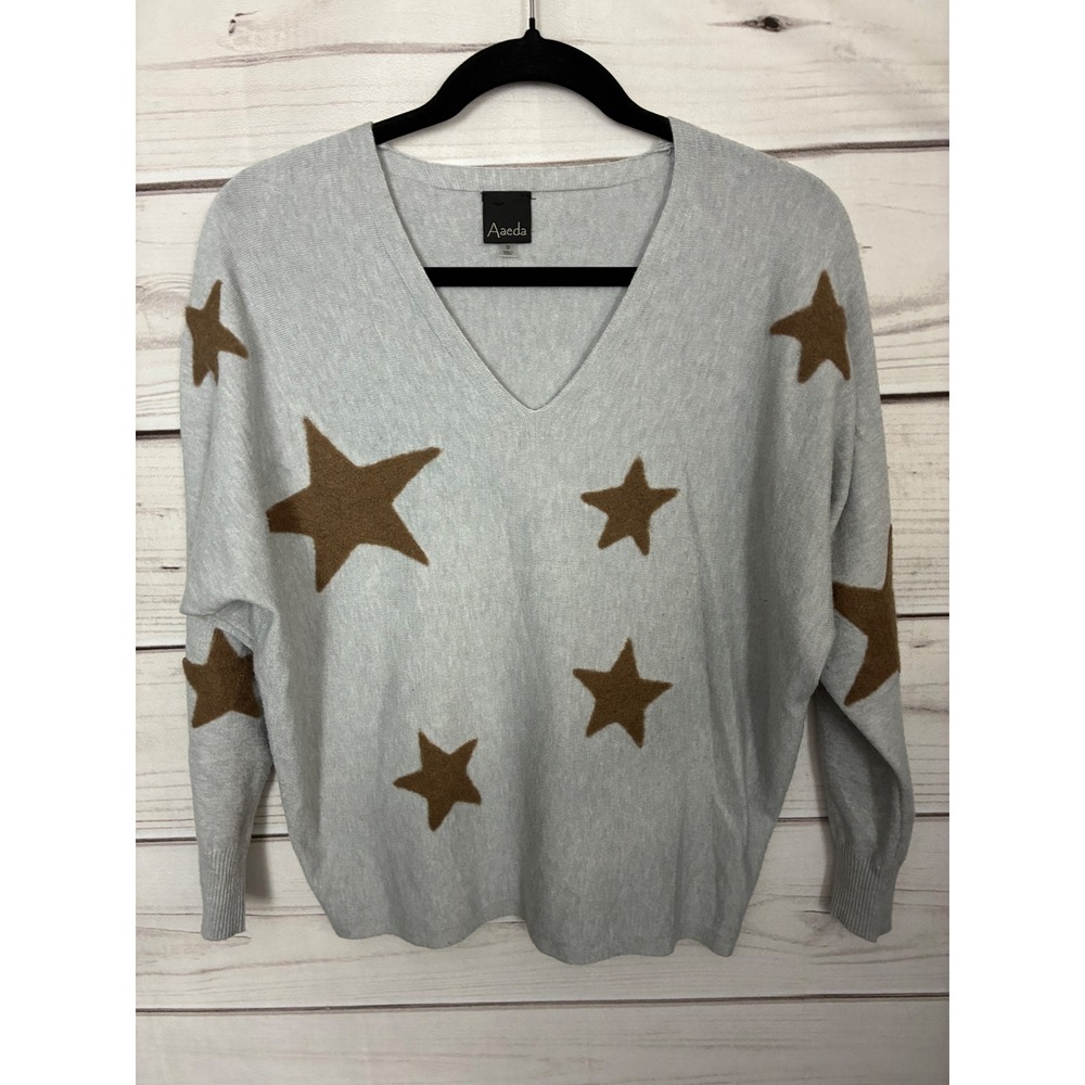 Aaeda Women Gray V-Neck Star Patch Knit Sweater Small Brown Stars Celestial